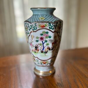 Hand Painted Ardalt Lenwile Gilded Vase - Roosters